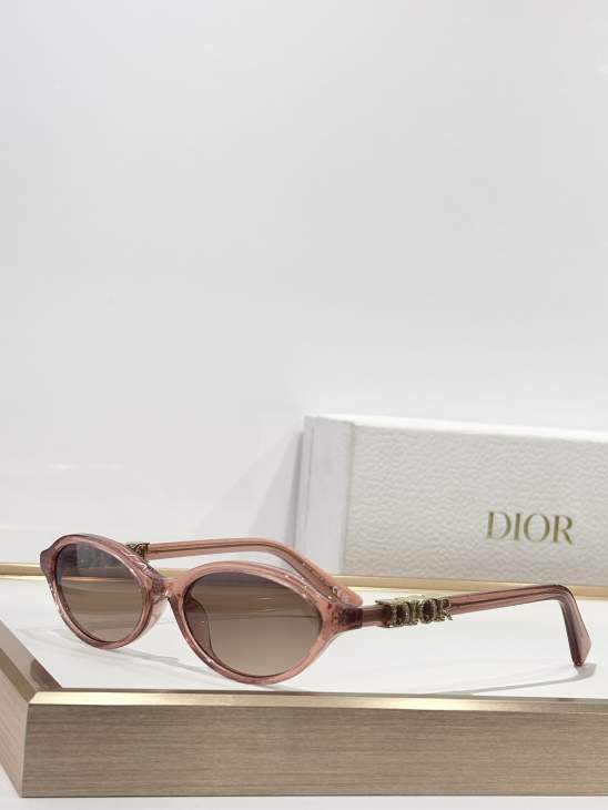Picture of Dior Sunglasses _SKUfw76989623fw